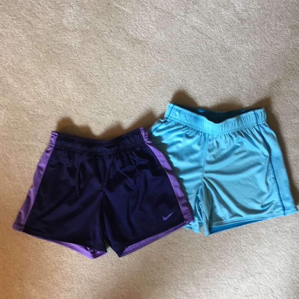Bundle of 2 Nike Versible Nike shorts